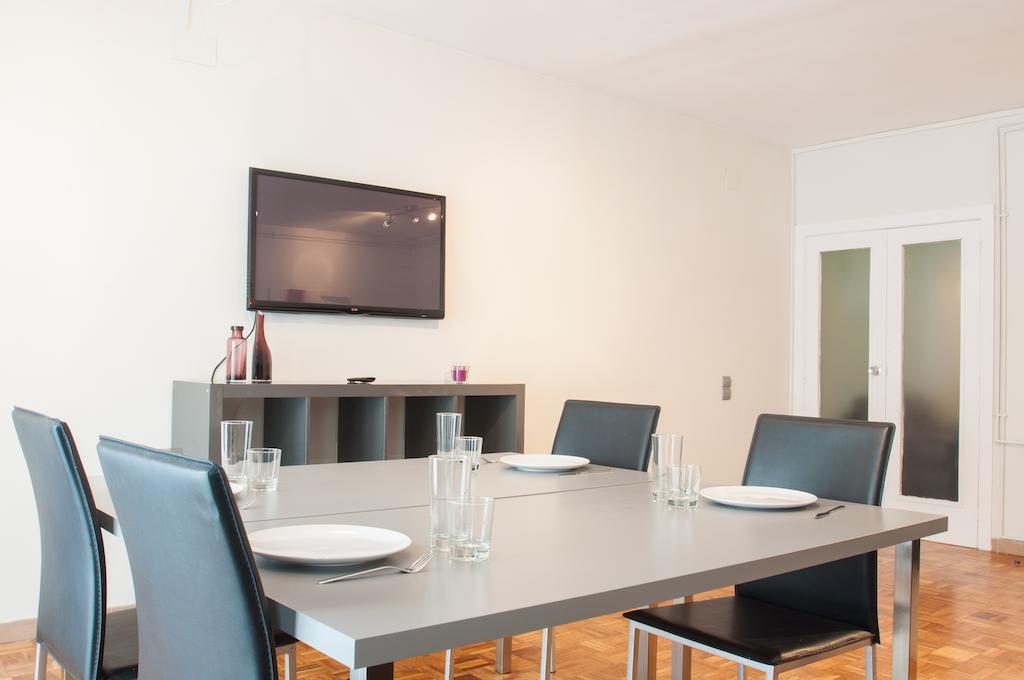 Autentic Arc De Triomf Apartment Barcelona Habitación foto